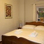 Pensionat Varos 3*
