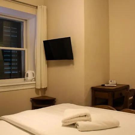 Varos Guest house
