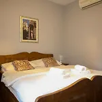 Πανσιόν Varos 3*