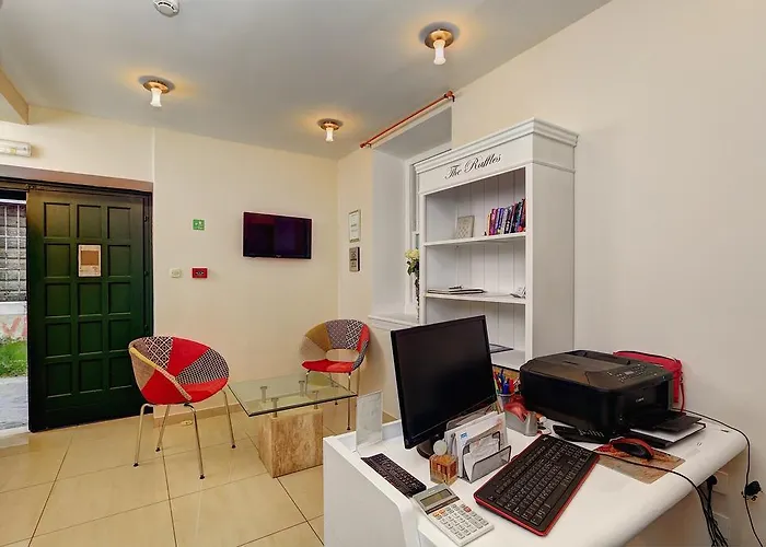 Πανσιόν Varos