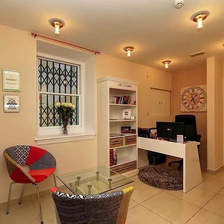 Varos Konukevi Split