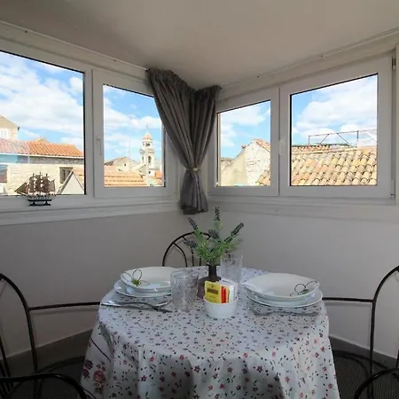 Varos-charming Stone House In Old Town Maison d'hôtes 3*