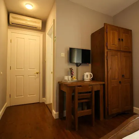 Varos-charming Stone House In Old Town 3*